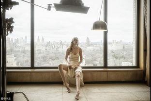 倍耐力年历花絮,光影交织的时尚瞬间